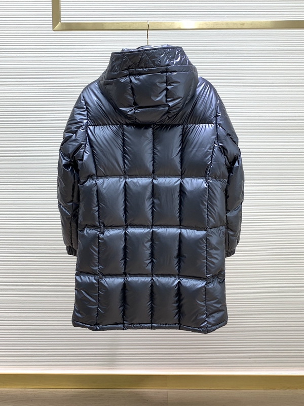 ハイクオリティダウンジャケット着用イメージ